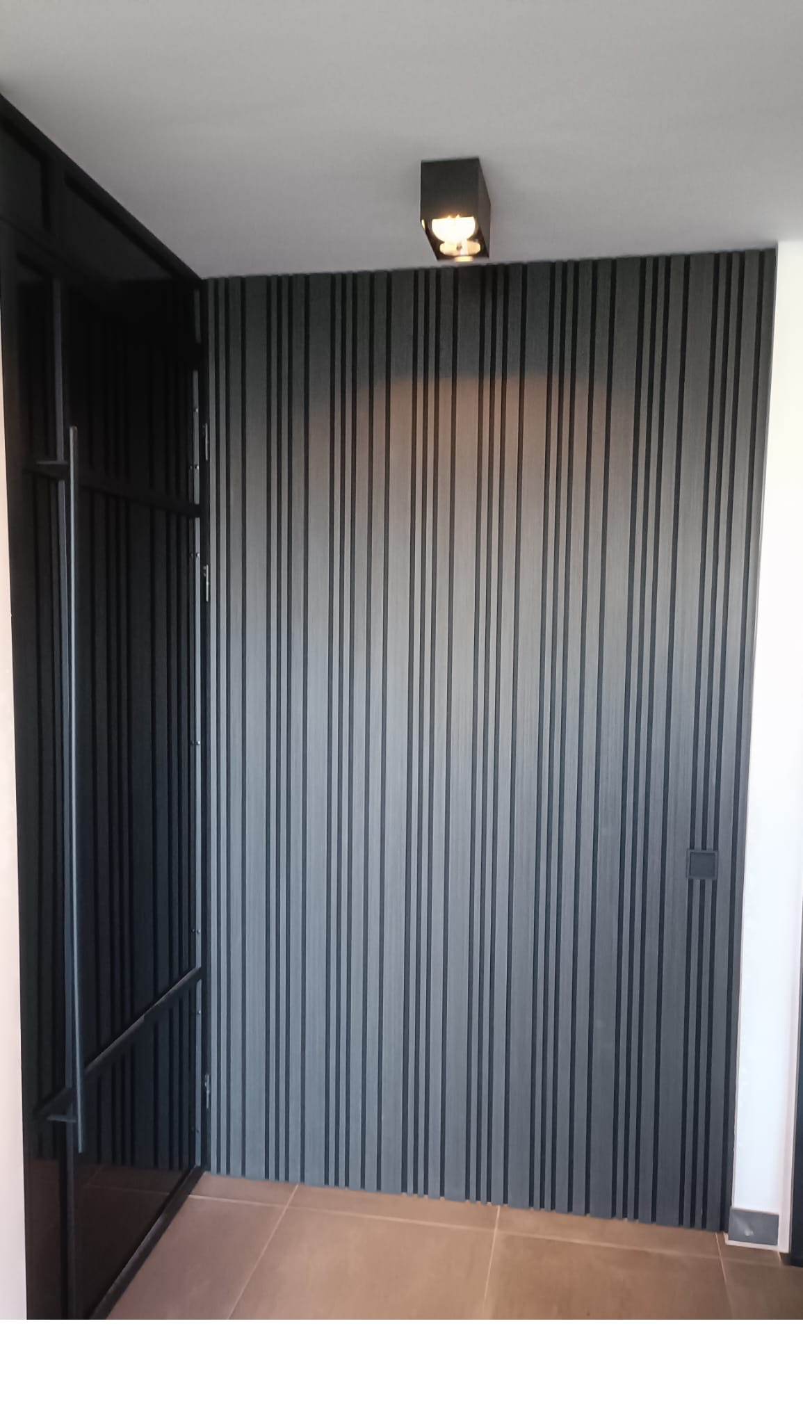 Rosenwood Akupanel Akoestische Wandpanelen Lattenwand Tripple Akupanelen 270 x 60 cm Black eiken